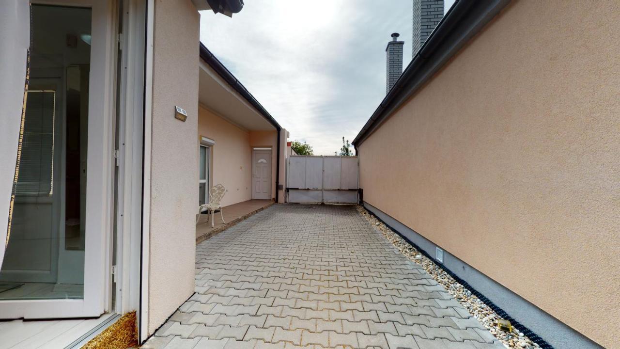 הוילה Alia House With Garden In Piestany מראה חיצוני תמונה