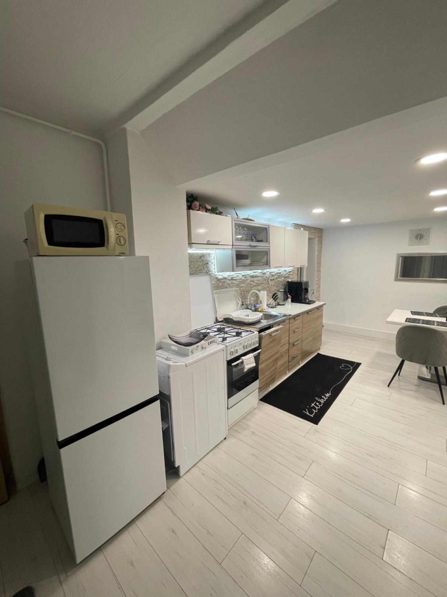 הוילה Alia House With Garden In Piestany מראה חיצוני תמונה